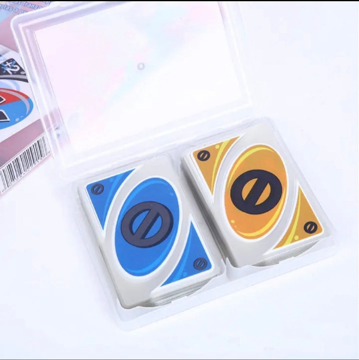 UNO H2O To Go Card Game – Waterproof & Clear Playing Cards with Travel Clip